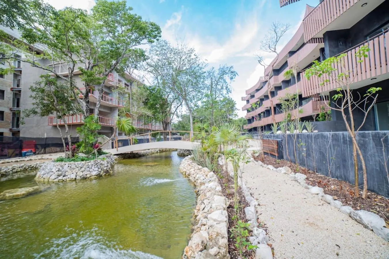 1 Bedroom Comfortable Apartment In Amira District Tulum